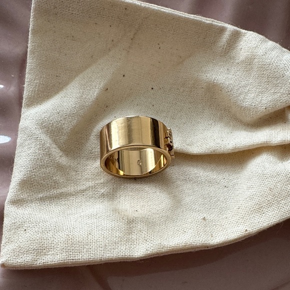 Tory Burch Motif Ring - Picture 3 of 4